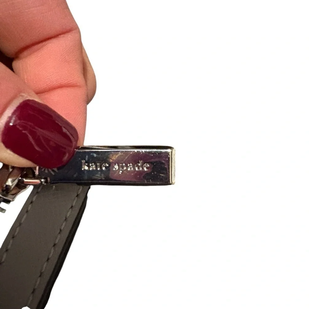 ♠️ Kate Spade ♠️ NWT Gray and White Long Wallet